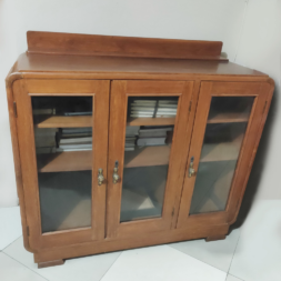 lemari buku jati
