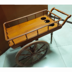 pajangan kereta jati