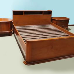 tempat tidur kayu jati